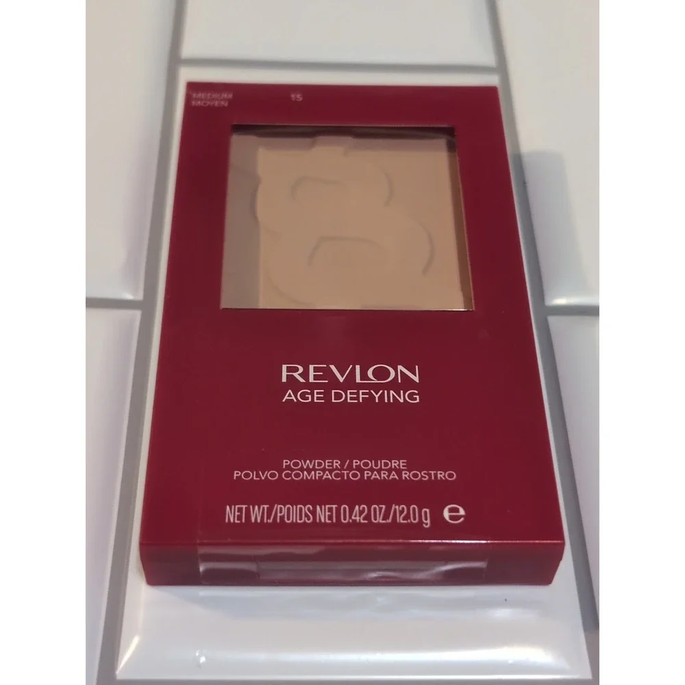 Revlon Age Defying Powder Facial Makeup Medium 15 New Sealed Net .42 Oz